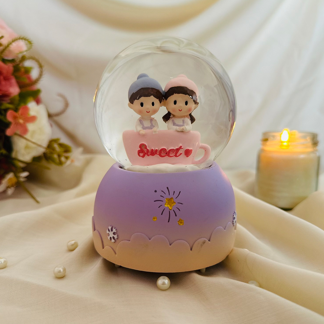 Sweet Couple Crystal Dome