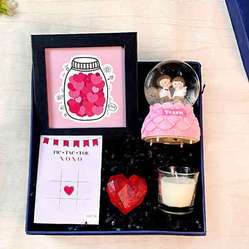 I LOVE YOU CURATED GIFT BOX