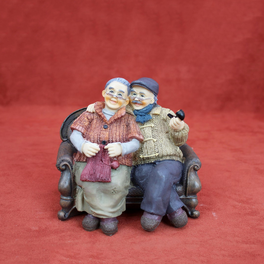 Cute Grandparents Together - Lovely Couple Figurine Gift for Old Couple