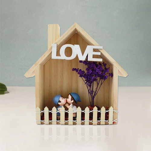 Wooden Hut, Cute Lovers Inside Decorative gift